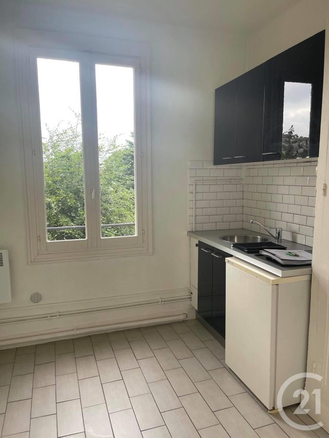 Appartement F2 à louer - 2 pièces - 46.33 m2 - CHALONS EN CHAMPAGNE - 51 - CHAMPAGNE-ARDENNE - Century 21 Martinot Immobilier