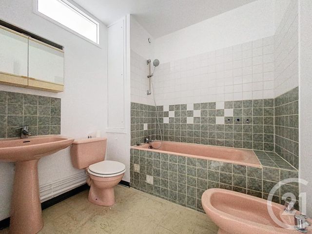 Appartement F2 à louer - 2 pièces - 42.5 m2 - CHALONS EN CHAMPAGNE - 51 - CHAMPAGNE-ARDENNE - Century 21 Martinot Immobilier