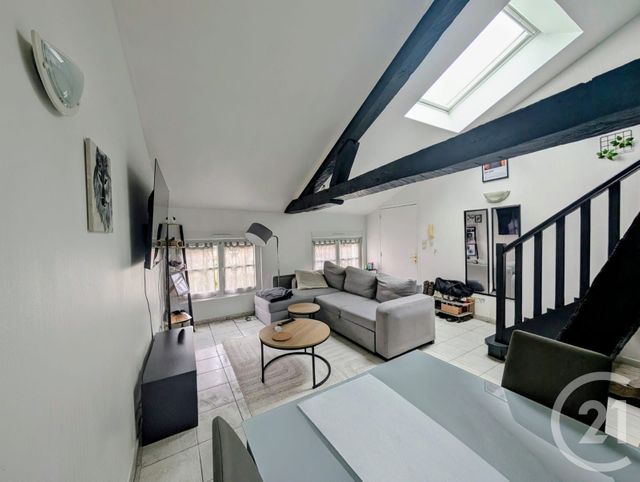 Appartement à vendre - 6 pièces - 96.33 m2 - CHALONS EN CHAMPAGNE - 51 - CHAMPAGNE-ARDENNE - Century 21 Martinot Immobilier