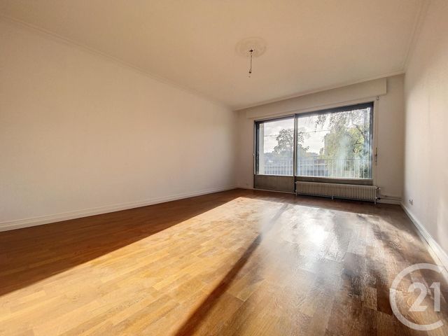 Appartement F3 à louer - 3 pièces - 80.07 m2 - CHALONS EN CHAMPAGNE - 51 - CHAMPAGNE-ARDENNE - Century 21 Martinot Immobilier