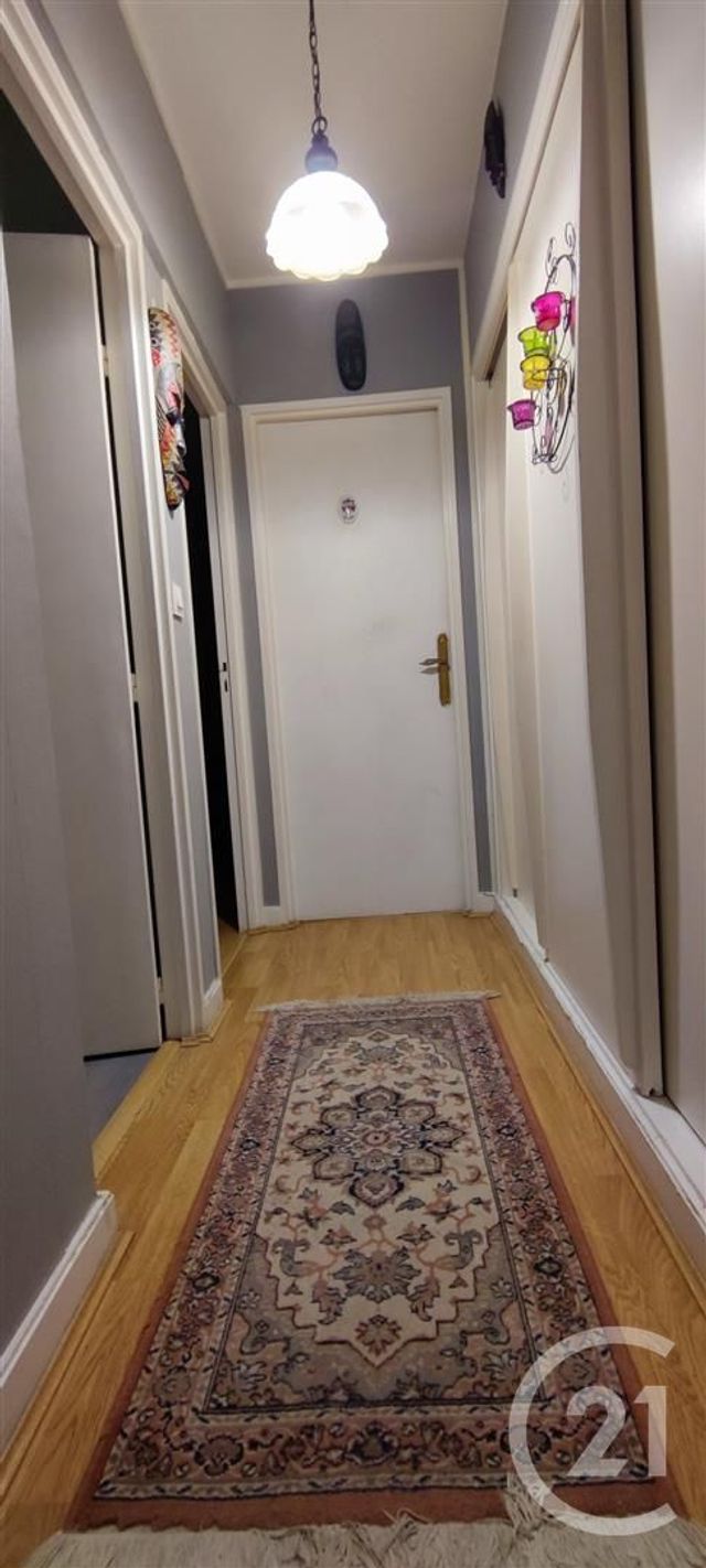 Appartement à vendre - 4 pièces - 70.37 m2 - CHALONS EN CHAMPAGNE - 51 - CHAMPAGNE-ARDENNE - Century 21 Martinot Immobilier