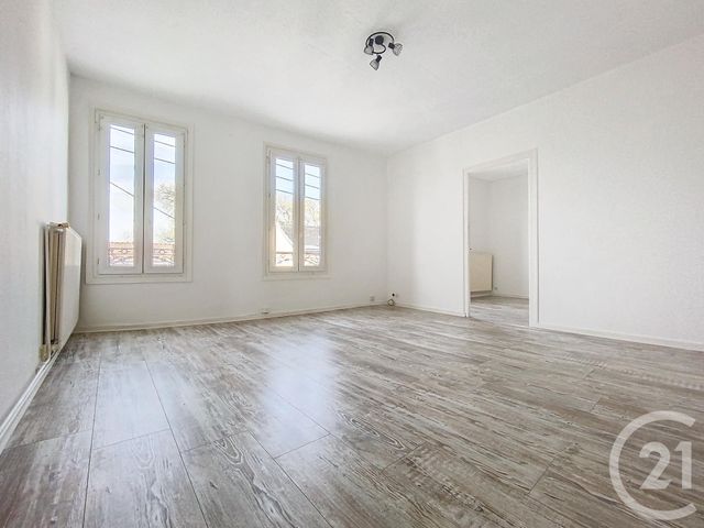 Appartement F2 à louer - 2 pièces - 55.72 m2 - CHALONS EN CHAMPAGNE - 51 - CHAMPAGNE-ARDENNE - Century 21 Martinot Immobilier
