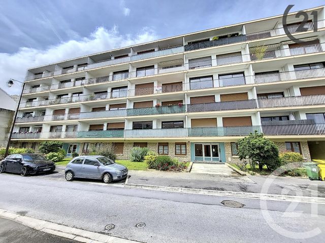 Appartement F5 à vendre - 5 pièces - 117.07 m2 - CHALONS EN CHAMPAGNE - 51 - CHAMPAGNE-ARDENNE - Century 21 Martinot Immobilier