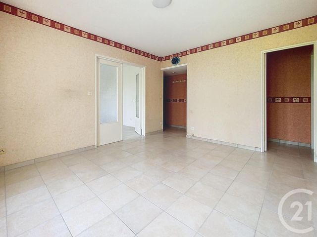 Appartement F2 à louer - 2 pièces - 41.86 m2 - CHALONS EN CHAMPAGNE - 51 - CHAMPAGNE-ARDENNE - Century 21 Martinot Immobilier