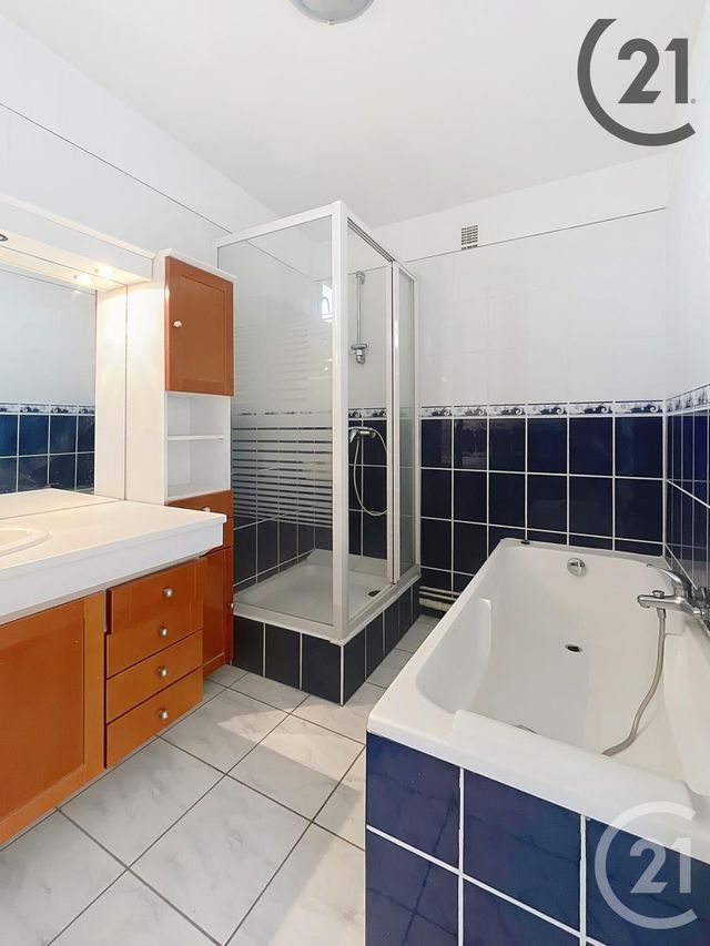 Appartement F3 à vendre - 3 pièces - 91.0 m2 - CHALONS EN CHAMPAGNE - 51 - CHAMPAGNE-ARDENNE - Century 21 Martinot Immobilier