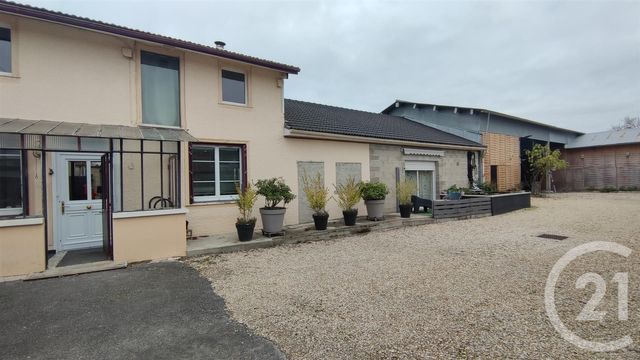 Afficher la photo en grand maison à vendre - 8 pièces - 260.0 m2 - ST QUENTIN SUR COOLE - 51 - CHAMPAGNE-ARDENNE - Century 21 Martinot Immobilier