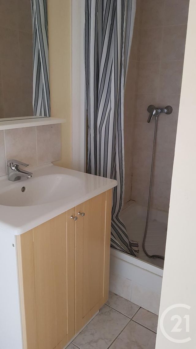 Appartement Studio à vendre - 1 pièce - 20.0 m2 - CHALONS EN CHAMPAGNE - 51 - CHAMPAGNE-ARDENNE - Century 21 Martinot Immobilier