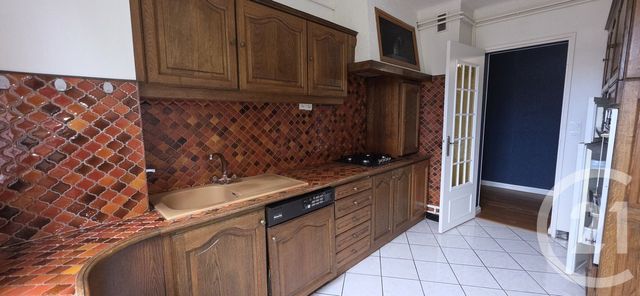 Appartement F3 à vendre - 3 pièces - 82.6 m2 - CHALONS EN CHAMPAGNE - 51 - CHAMPAGNE-ARDENNE - Century 21 Martinot Immobilier