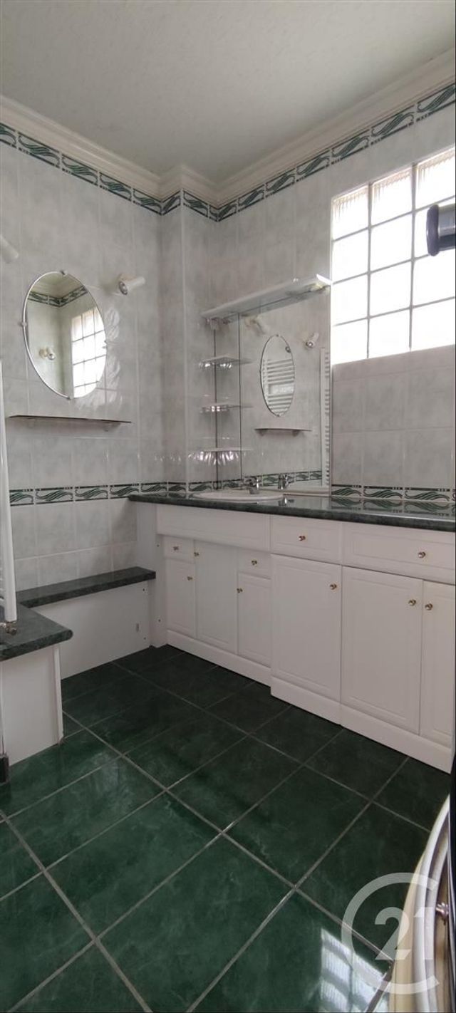 Appartement F3 à vendre - 3 pièces - 82.6 m2 - CHALONS EN CHAMPAGNE - 51 - CHAMPAGNE-ARDENNE - Century 21 Martinot Immobilier