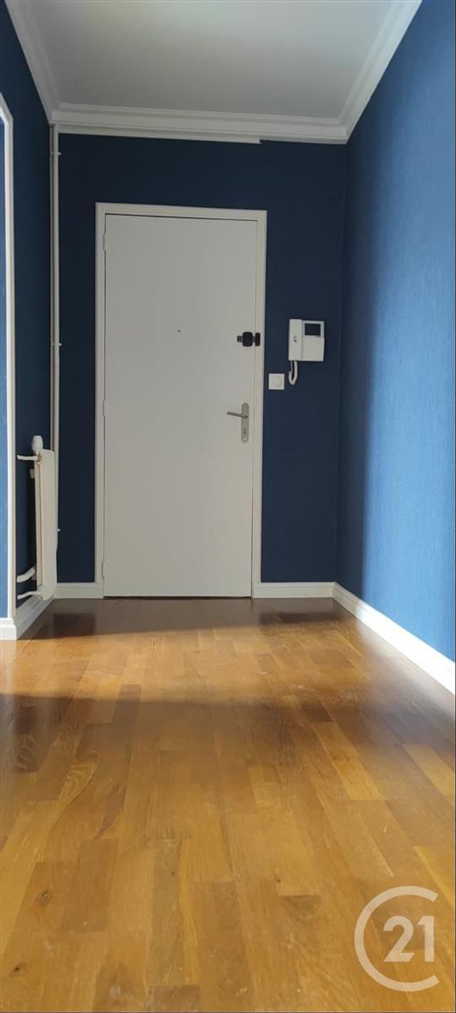 Appartement F3 à vendre - 3 pièces - 82.6 m2 - CHALONS EN CHAMPAGNE - 51 - CHAMPAGNE-ARDENNE - Century 21 Martinot Immobilier