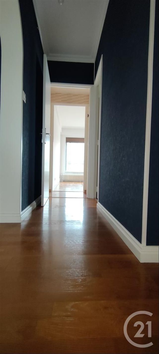 Appartement F3 à vendre - 3 pièces - 82.6 m2 - CHALONS EN CHAMPAGNE - 51 - CHAMPAGNE-ARDENNE - Century 21 Martinot Immobilier