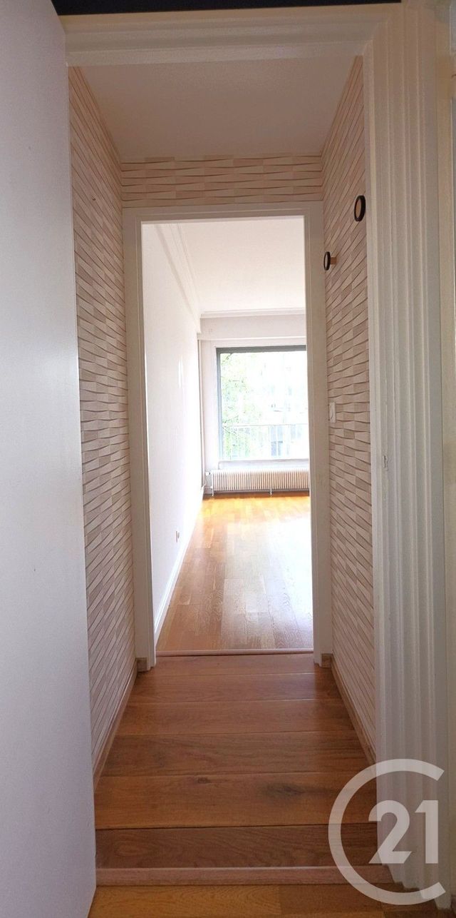 Appartement F3 à vendre - 3 pièces - 82.6 m2 - CHALONS EN CHAMPAGNE - 51 - CHAMPAGNE-ARDENNE - Century 21 Martinot Immobilier