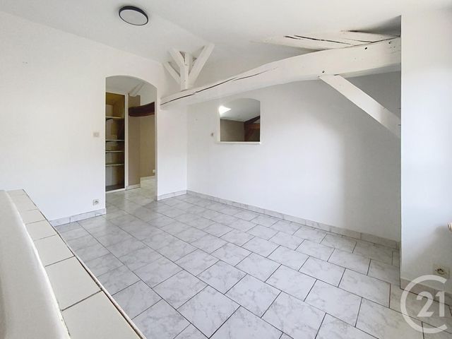Appartement T1 à louer - 1 pièce - 74.79 m2 - COMPERTRIX - 51 - CHAMPAGNE-ARDENNE - Century 21 Martinot Immobilier