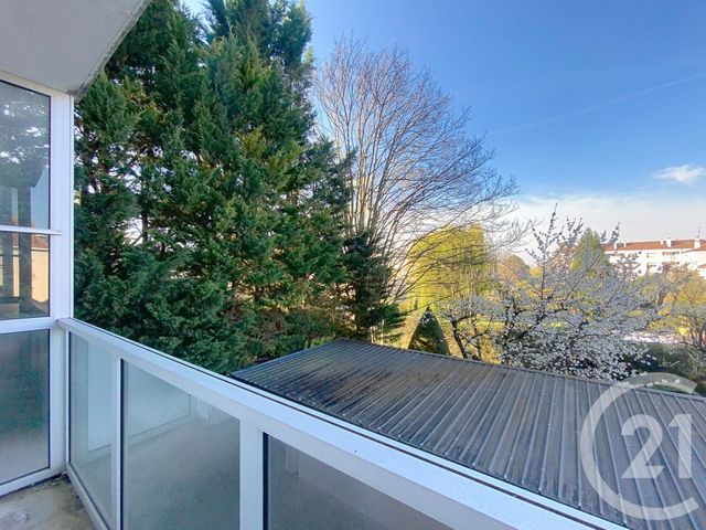 Appartement F4 à louer - 4 pièces - 116.0 m2 - CHALONS EN CHAMPAGNE - 51 - CHAMPAGNE-ARDENNE - Century 21 Martinot Immobilier