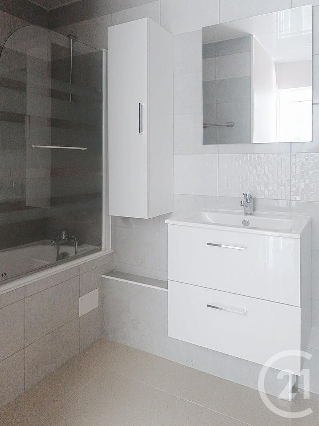 Appartement F3 à vendre - 4 pièces - 71.89 m2 - CHALONS EN CHAMPAGNE - 51 - CHAMPAGNE-ARDENNE - Century 21 Martinot Immobilier