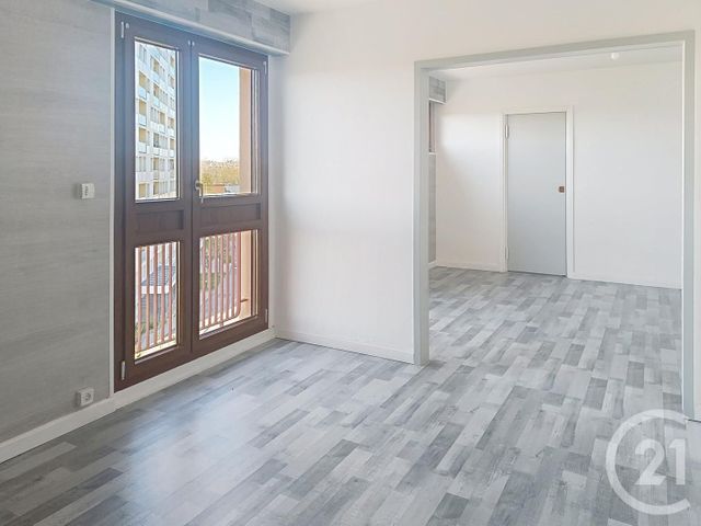 Appartement F3 à vendre - 4 pièces - 71.89 m2 - CHALONS EN CHAMPAGNE - 51 - CHAMPAGNE-ARDENNE - Century 21 Martinot Immobilier