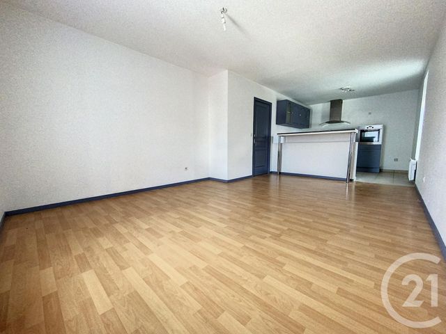 Appartement F3 à louer - 3 pièces - 64.35 m2 - CHALONS EN CHAMPAGNE - 51 - CHAMPAGNE-ARDENNE - Century 21 Martinot Immobilier