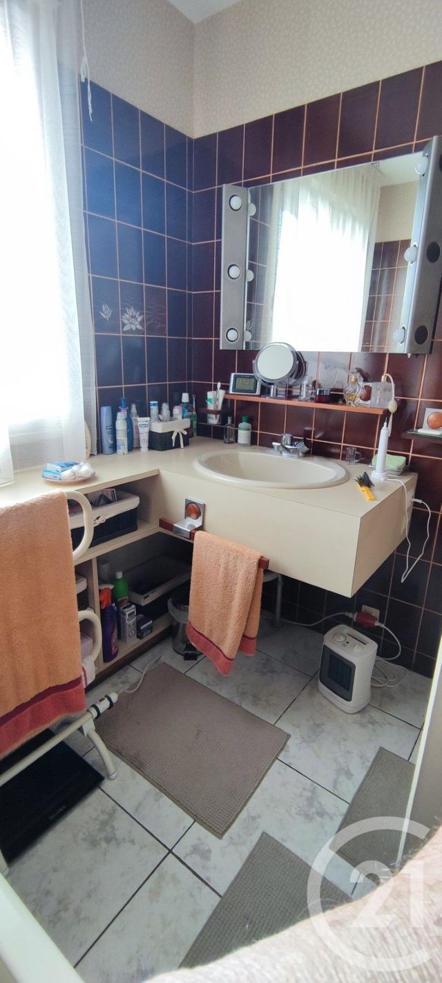 maison à vendre - 7 pièces - 168.0 m2 - FAGNIERES - 51 - CHAMPAGNE-ARDENNE - Century 21 Martinot Immobilier