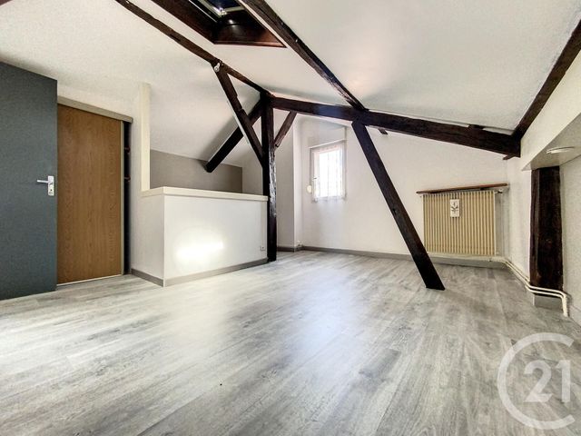 Appartement F2 à louer - 2 pièces - 76.53 m2 - CHALONS EN CHAMPAGNE - 51 - CHAMPAGNE-ARDENNE - Century 21 Martinot Immobilier