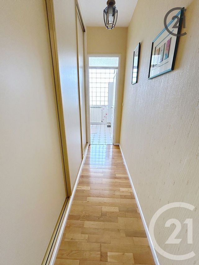 maison à vendre - 8 pièces - 159.0 m2 - CHALONS EN CHAMPAGNE - 51 - CHAMPAGNE-ARDENNE - Century 21 Martinot Immobilier