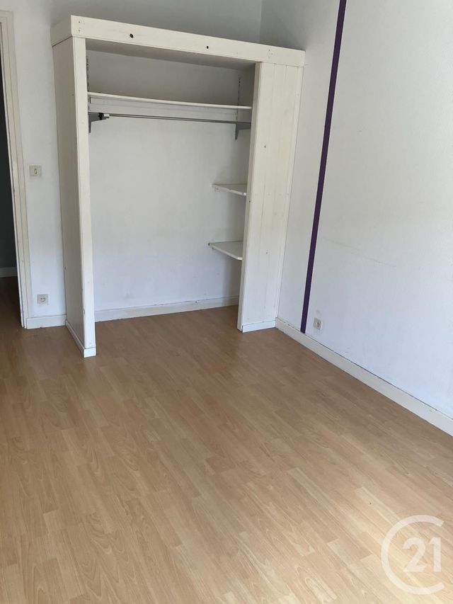 Appartement à vendre - 4 pièces - 80.02 m2 - CHALONS EN CHAMPAGNE - 51 - CHAMPAGNE-ARDENNE - Century 21 Martinot Immobilier