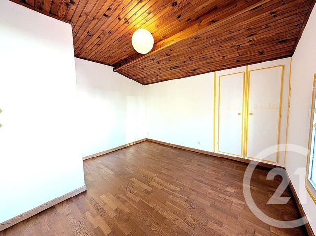Appartement F4 à vendre - 4 pièces - 123.0 m2 - CHALONS EN CHAMPAGNE - 51 - CHAMPAGNE-ARDENNE - Century 21 Martinot Immobilier