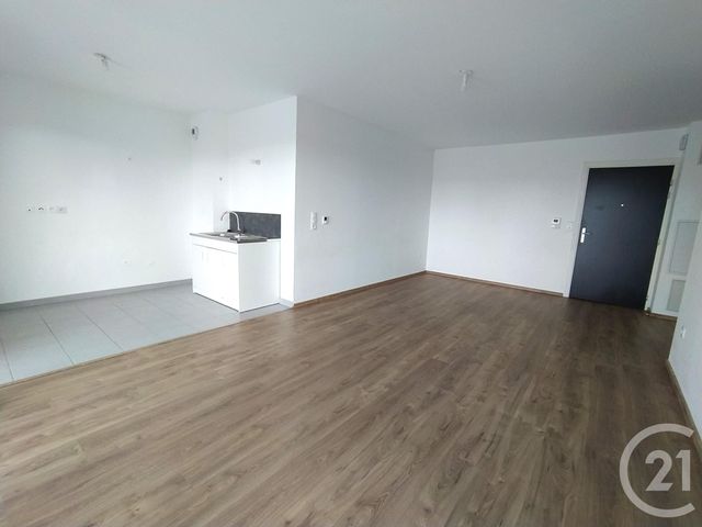 Appartement F3 à louer - 3 pièces - 65.9 m2 - CHALONS EN CHAMPAGNE - 51 - CHAMPAGNE-ARDENNE - Century 21 Martinot Immobilier
