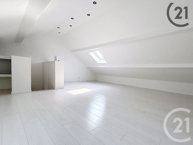 maison à vendre - 6 pièces - 127.0 m2 - CHALONS EN CHAMPAGNE - 51 - CHAMPAGNE-ARDENNE - Century 21 Martinot Immobilier