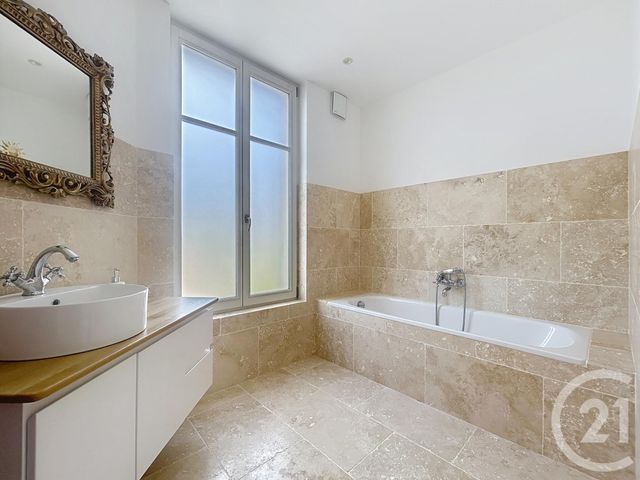 maison à vendre - 7 pièces - 181.15 m2 - CHALONS EN CHAMPAGNE - 51 - CHAMPAGNE-ARDENNE - Century 21 Martinot Immobilier