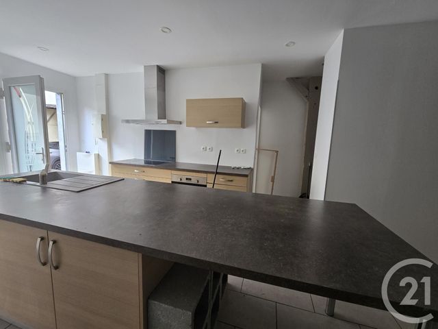 Appartement F4 à vendre - 4 pièces - 74.74 m2 - CHALONS EN CHAMPAGNE - 51 - CHAMPAGNE-ARDENNE - Century 21 Martinot Immobilier