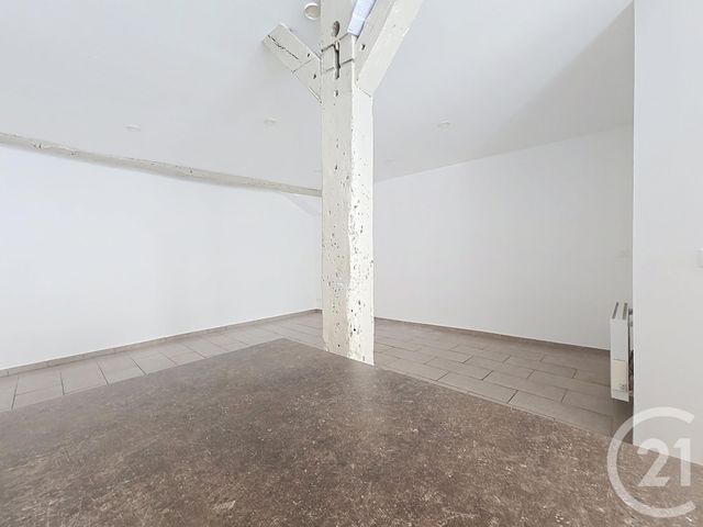 Appartement F4 à vendre - 4 pièces - 74.74 m2 - CHALONS EN CHAMPAGNE - 51 - CHAMPAGNE-ARDENNE - Century 21 Martinot Immobilier