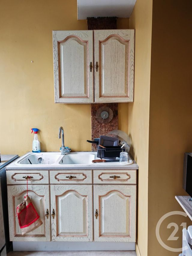 Afficher la photo en grand Appartement T2 à vendre - 2 pièces - 65.11 m2 - CHALONS EN CHAMPAGNE - 51 - CHAMPAGNE-ARDENNE - Century 21 Martinot Immobilier