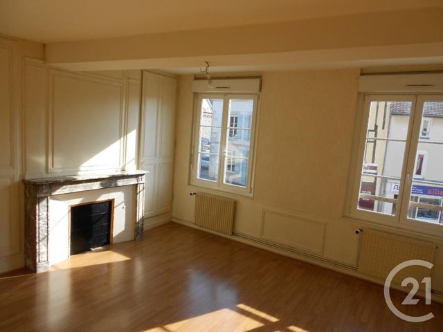 Afficher la photo en grand Appartement T2 à vendre - 2 pièces - 65.11 m2 - CHALONS EN CHAMPAGNE - 51 - CHAMPAGNE-ARDENNE - Century 21 Martinot Immobilier