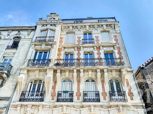 Appartement F2 à louer - 2 pièces - 54.0 m2 - CHALONS EN CHAMPAGNE - 51 - CHAMPAGNE-ARDENNE - Century 21 Martinot Immobilier