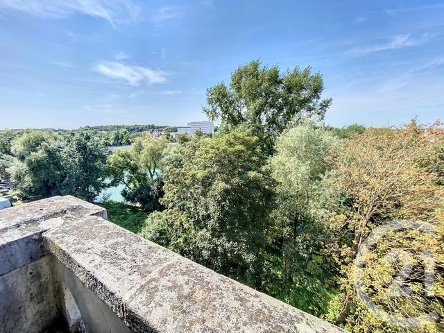 Appartement F2 à louer - 2 pièces - 54.0 m2 - CHALONS EN CHAMPAGNE - 51 - CHAMPAGNE-ARDENNE - Century 21 Martinot Immobilier