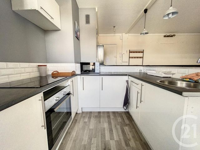 Afficher la photo en grand Appartement F2 à louer - 2 pièces - 43.16 m2 - CHALONS EN CHAMPAGNE - 51 - CHAMPAGNE-ARDENNE - Century 21 Martinot Immobilier