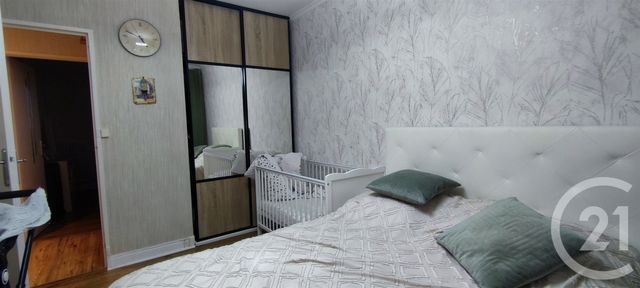 Appartement F3 à vendre - 5 pièces - 65.0 m2 - CHALONS EN CHAMPAGNE - 51 - CHAMPAGNE-ARDENNE - Century 21 Martinot Immobilier