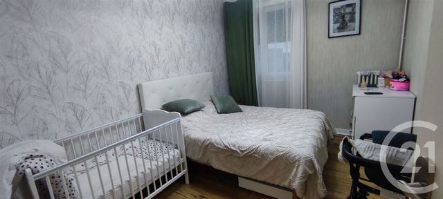 Appartement F3 à vendre - 5 pièces - 65.0 m2 - CHALONS EN CHAMPAGNE - 51 - CHAMPAGNE-ARDENNE - Century 21 Martinot Immobilier