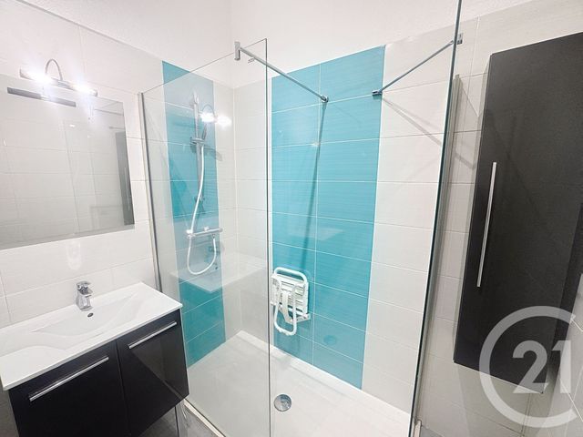 Appartement F3 à louer - 3 pièces - 61.0 m2 - CHALONS EN CHAMPAGNE - 51 - CHAMPAGNE-ARDENNE - Century 21 Martinot Immobilier