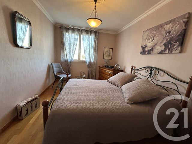 Appartement F5 à vendre - 5 pièces - 92.51 m2 - CHALONS EN CHAMPAGNE - 51 - CHAMPAGNE-ARDENNE - Century 21 Martinot Immobilier