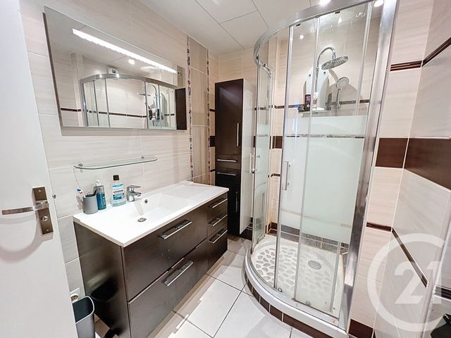 Appartement F4 à louer - 5 pièces - 95.55 m2 - ST MEMMIE - 51 - CHAMPAGNE-ARDENNE - Century 21 Martinot Immobilier