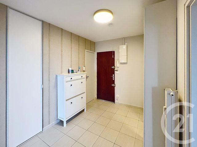 Appartement F4 à louer - 5 pièces - 95.55 m2 - ST MEMMIE - 51 - CHAMPAGNE-ARDENNE - Century 21 Martinot Immobilier