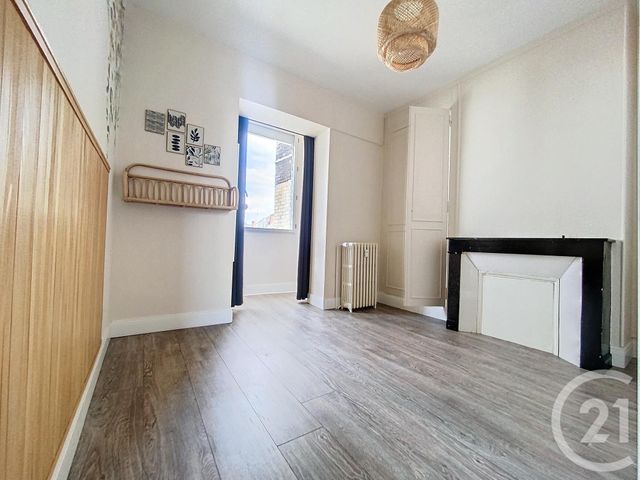 Appartement F3 à louer - 3 pièces - 68.84 m2 - CHALONS EN CHAMPAGNE - 51 - CHAMPAGNE-ARDENNE - Century 21 Martinot Immobilier