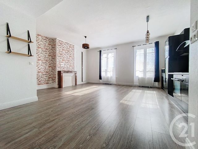 Appartement F3 à louer - 3 pièces - 68.84 m2 - CHALONS EN CHAMPAGNE - 51 - CHAMPAGNE-ARDENNE - Century 21 Martinot Immobilier
