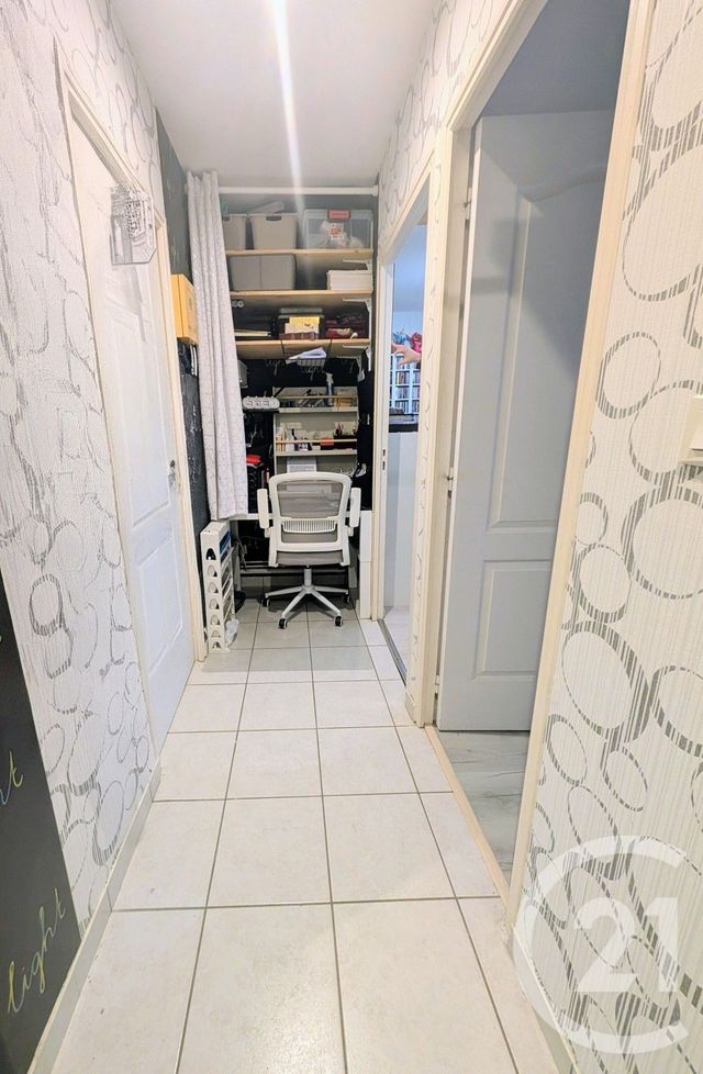 Appartement F2 à vendre - 2 pièces - 38.5 m2 - CHALONS EN CHAMPAGNE - 51 - CHAMPAGNE-ARDENNE - Century 21 Martinot Immobilier