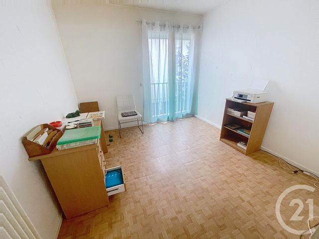 Appartement F3 bis à vendre - 3 pièces - 75.9 m2 - FAGNIERES - 51 - CHAMPAGNE-ARDENNE - Century 21 Martinot Immobilier