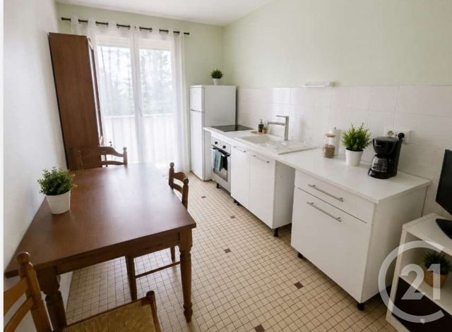 Appartement F3 bis à vendre - 3 pièces - 75.9 m2 - FAGNIERES - 51 - CHAMPAGNE-ARDENNE - Century 21 Martinot Immobilier