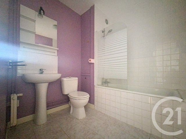 Appartement F1 à louer - 1 pièce - 28.57 m2 - CHALONS EN CHAMPAGNE - 51 - CHAMPAGNE-ARDENNE - Century 21 Martinot Immobilier