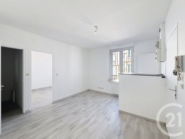 Appartement F2 à louer - 2 pièces - 30.51 m2 - CHALONS EN CHAMPAGNE - 51 - CHAMPAGNE-ARDENNE - Century 21 Martinot Immobilier