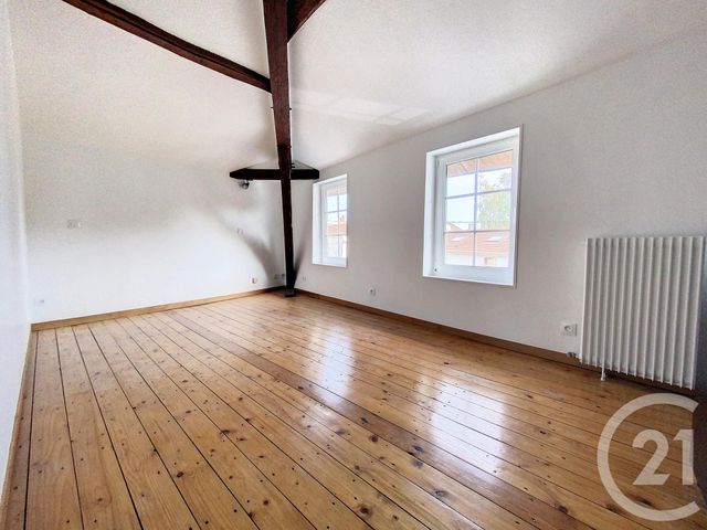 Appartement Duplex à louer - 3 pièces - 74.26 m2 - CHALONS EN CHAMPAGNE - 51 - CHAMPAGNE-ARDENNE - Century 21 Martinot Immobilier